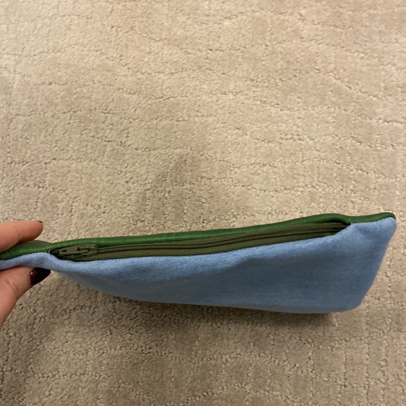 Clutch or makeup case. - Picture 3 of 5